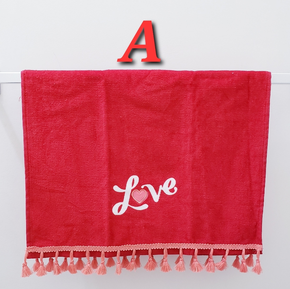 🩵NEW!❄️#9140-A■Valentine's themed Hang'N'Snap Hand Towel 🤍RED JEWEL snap - Picture 4 of 6